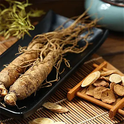 Ginseng roots and slices in kidney health and renal protection herbal tea blend