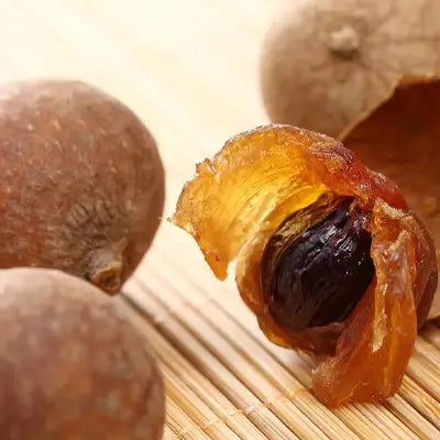 Dried longan fruit in herbal tea for cramps that alleviates menstrual pain promotes blood circulation
