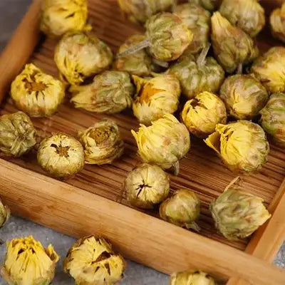 Dried chrysanthemum buds for herbal tea that alleviates menstrual pain and promotes blood circulation